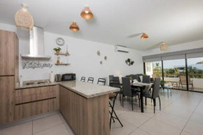 Departamento con alberca, a minutos de la playa.
